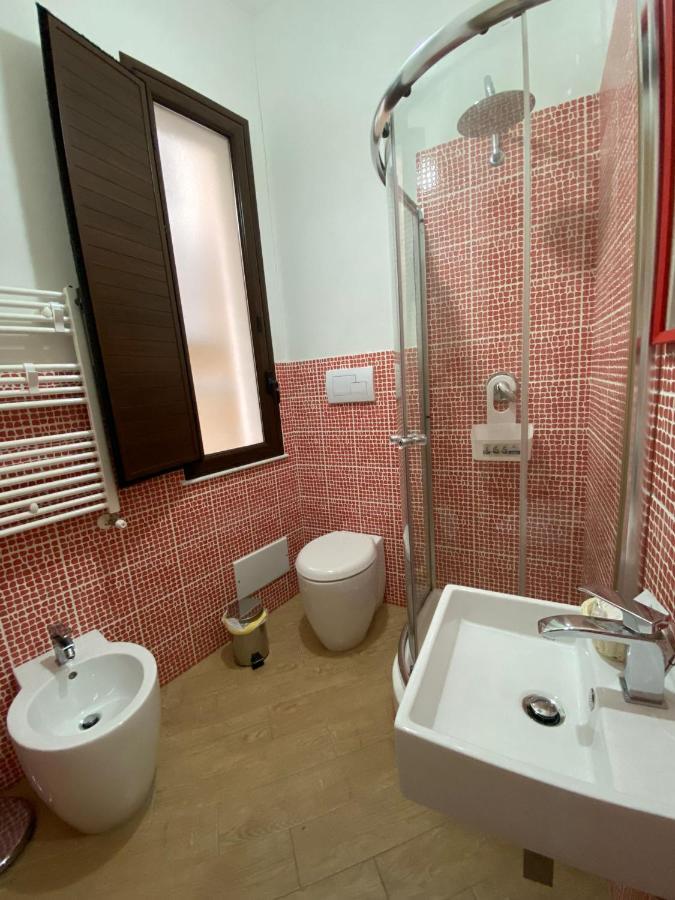 Manu'S House B&B 恩佩多克莱港 外观 照片